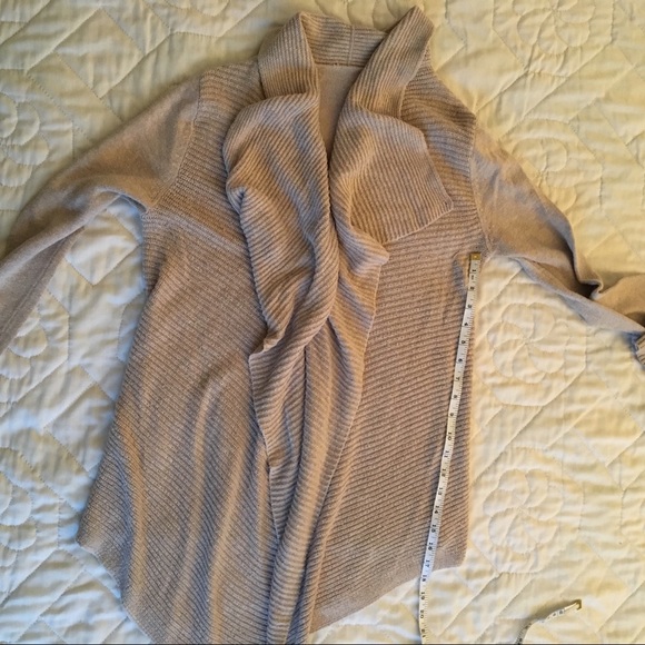 Oatmeal waterfall front cardigan wrap with button - Picture 15 of 16